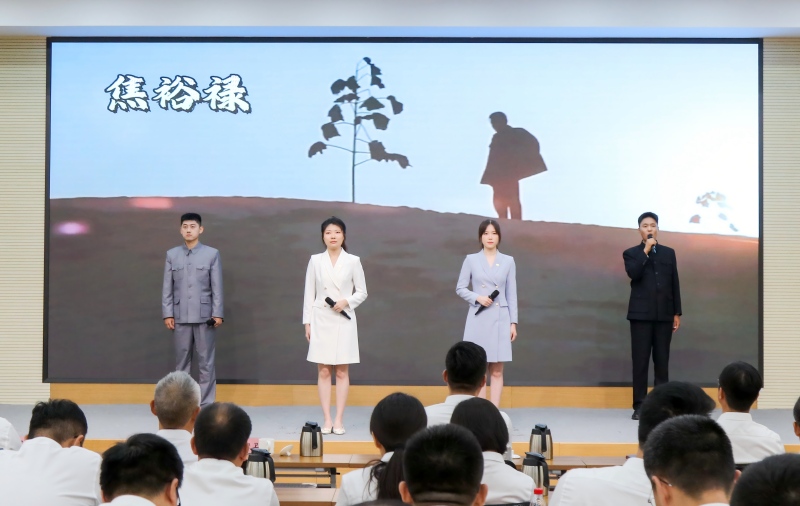 800-集團公司召開優秀共產黨員、優秀黨務工作者和先進基層黨組織表彰大會-8(1) 800-集團公司召開優秀共產黨員、優秀黨務工作者和先進基層黨組織表彰大會-8(1)